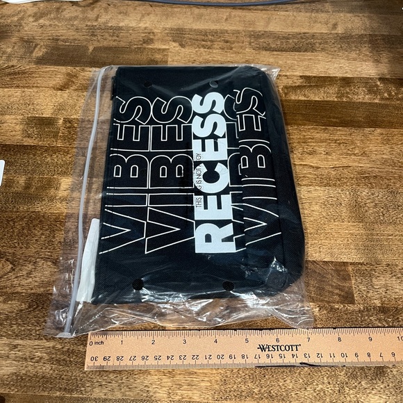 Thirty-One Recess Vibes Black Zipper Pouch - Picture 4 of 5